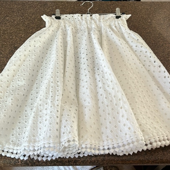 AQUILANO RIMONDI Italy ladies white eyelet skirt-L-GORGEOUS! - Picture 11 of 11